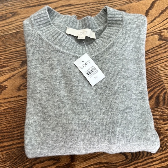 Sweater - Picture 3 of 4